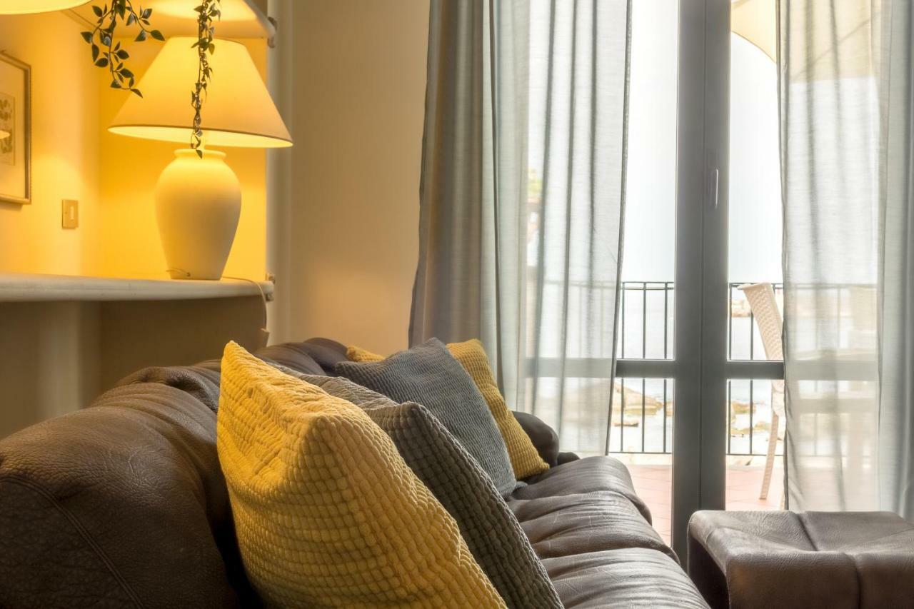 Les Suites - Apartments Riposto Ngoại thất bức ảnh